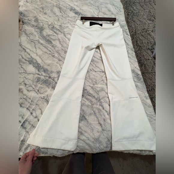 Obermeyer Pants - Womens Obermeyer White Ski/Snow Pants Size 10